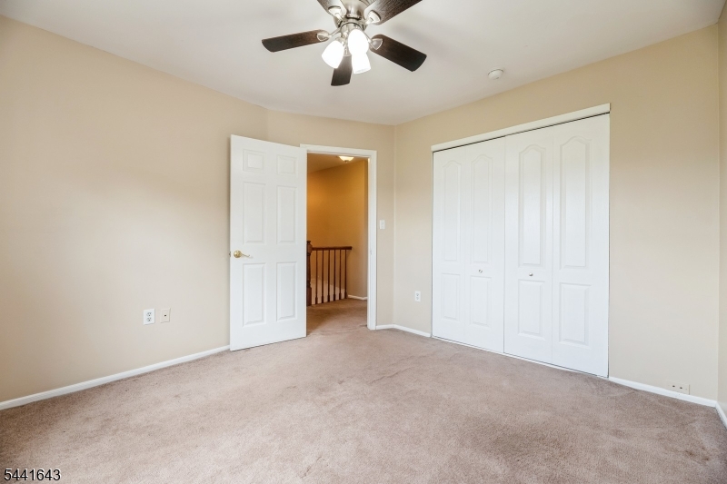 7 Sloop Sq Property Photo 15