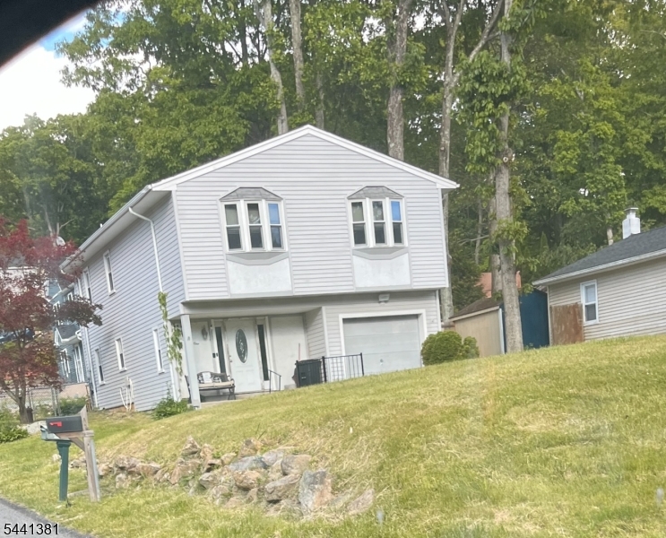21 Greenwood Ave Property Photo 2