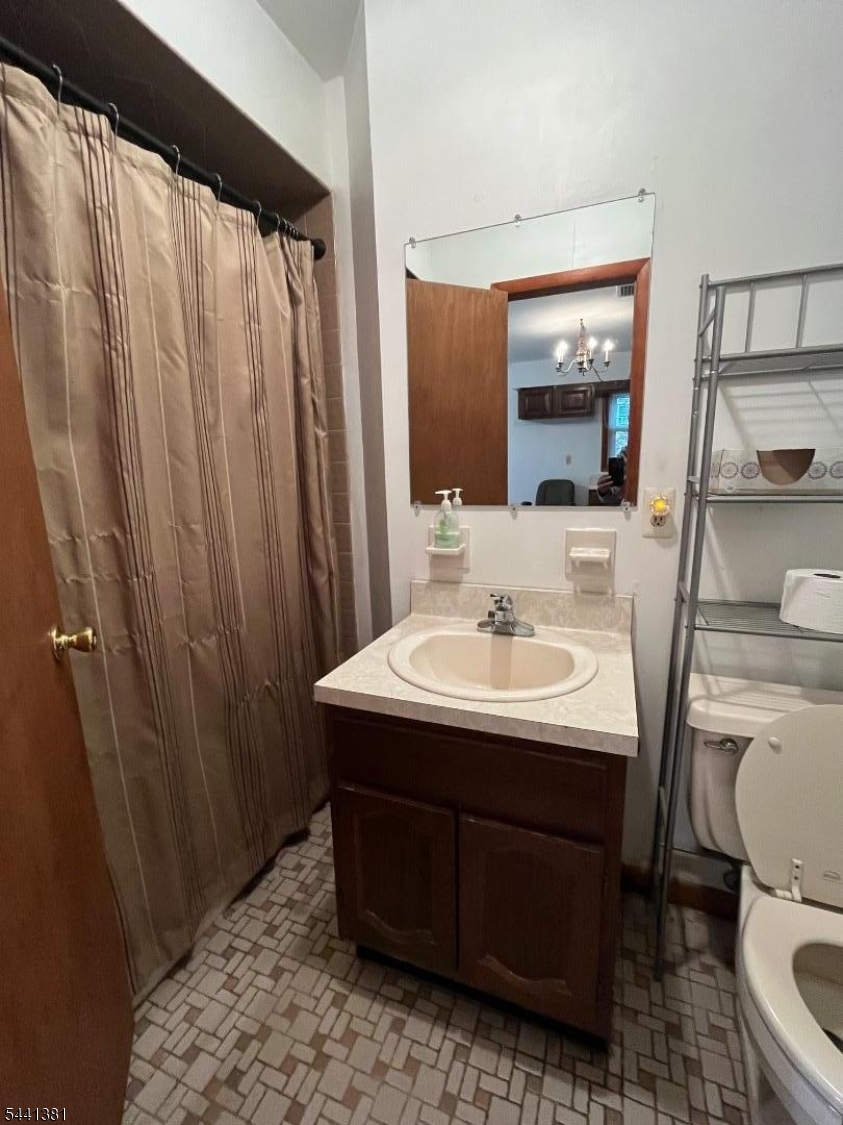 21 Greenwood Ave Property Photo 8