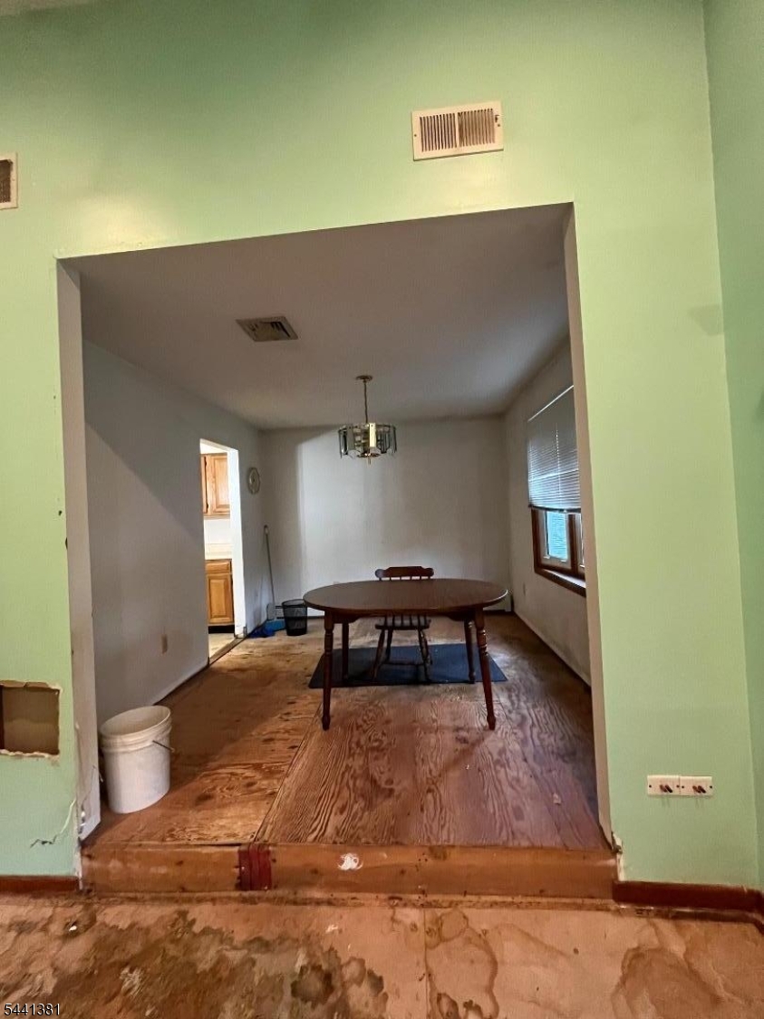 21 Greenwood Ave Property Photo 17