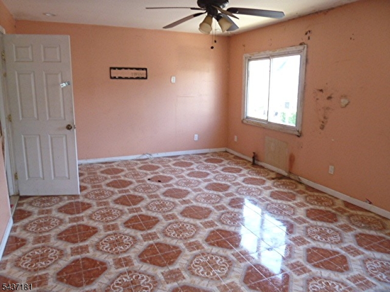 557 Magnolia Ave Property Photo 17