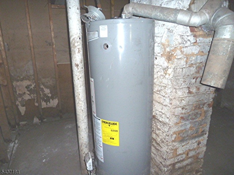 557 Magnolia Ave Property Photo 32