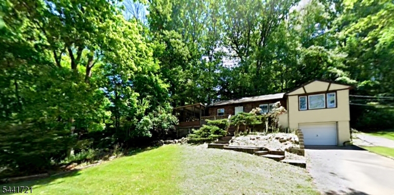 46 Shore Rd Property Photo 1