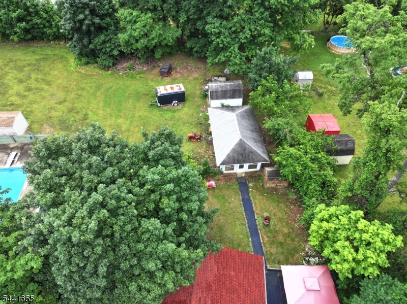 11 N Clark St Property Photo 4