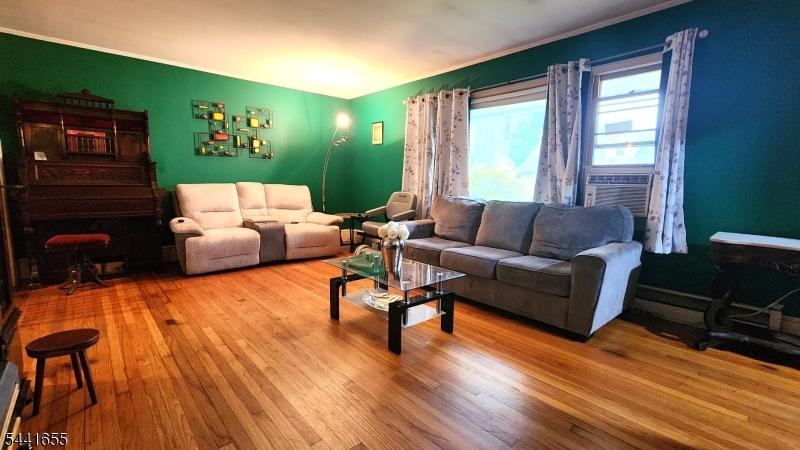 11 N Clark St Property Photo 7