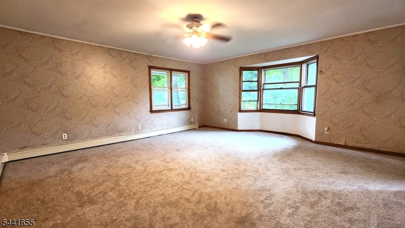 11 N Clark St Property Photo 28