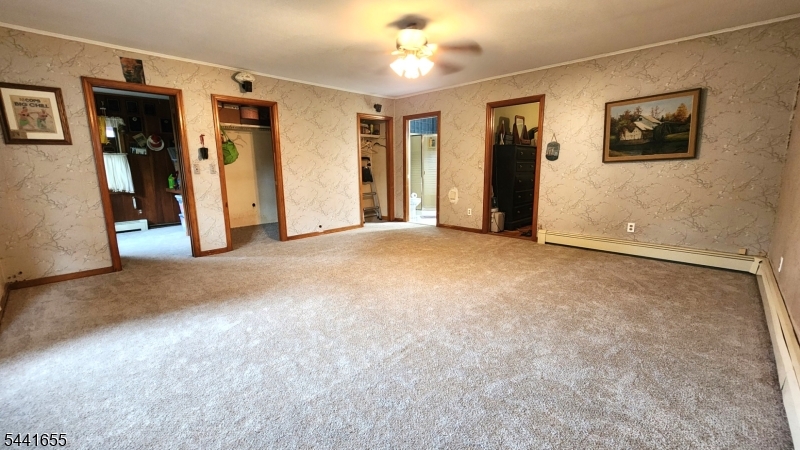 11 N Clark St Property Photo 29
