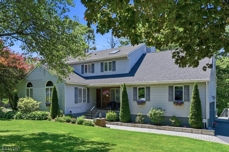 18 Tice Rd Property Photo 1
