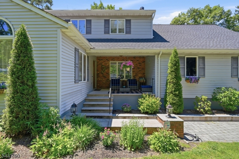 18 Tice Rd Property Photo 4