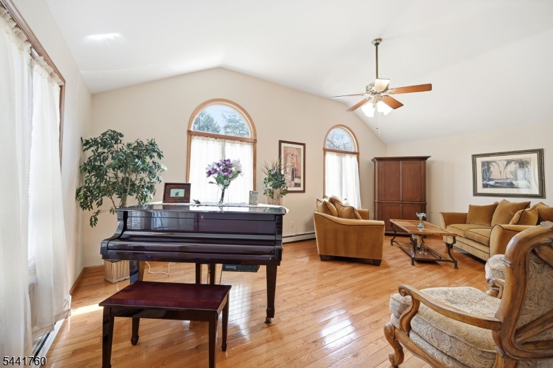 18 Tice Rd Property Photo 7