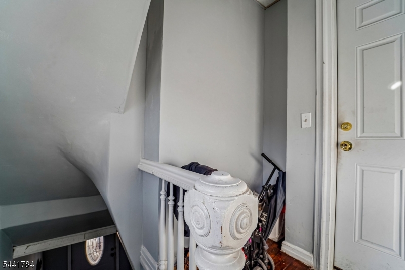 70 Genessee Ave Property Photo 25