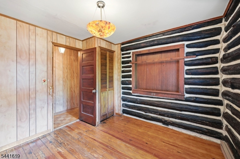 16 Allegheny Ave Property Photo 11