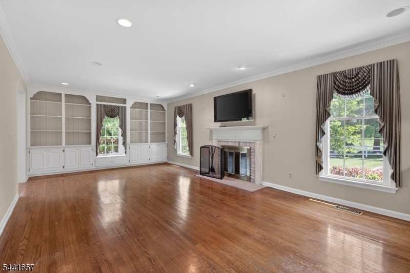 17 Cedar Rd Property Photo 3