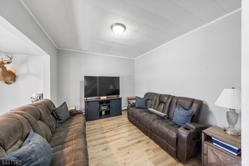 113 Arthur St Property Photo 6