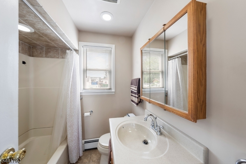 113 Arthur St Property Photo 11