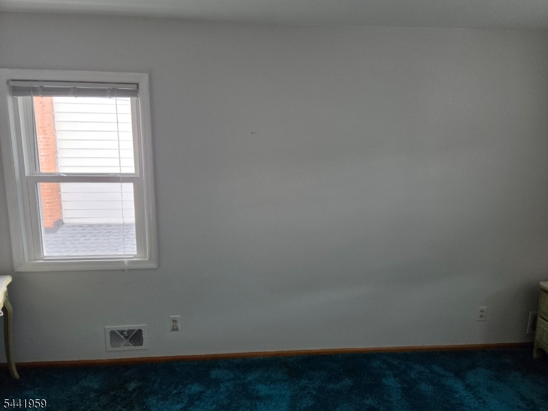77 Columbia Ave Property Photo 14