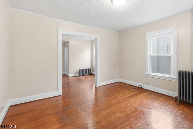 164 E Blackwell St Property Photo 5