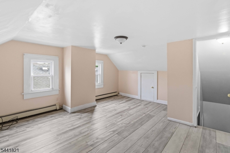 164 E Blackwell St Property Photo 17