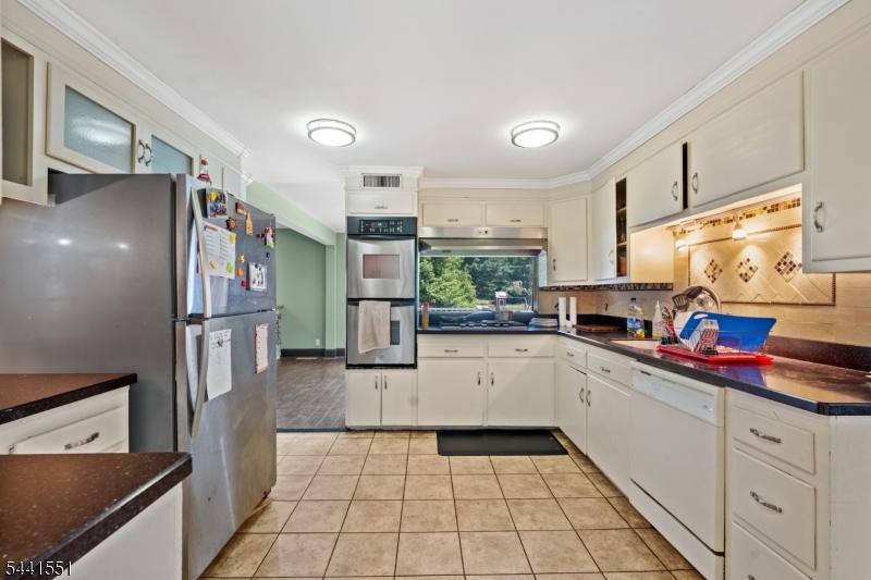2241 Spruce St Property Photo 3
