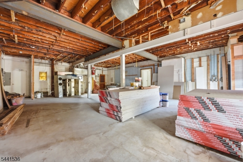600 Chestnut St Property Photo 8