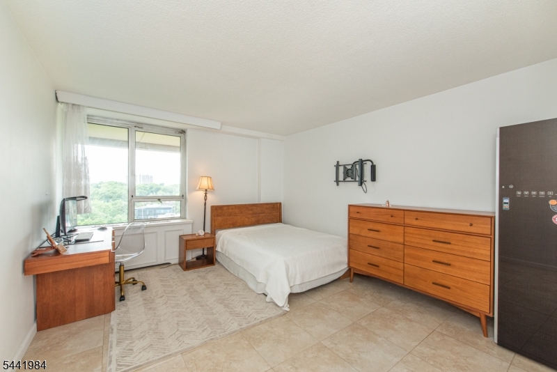3 Horizon Road 1007 Property Photo 13