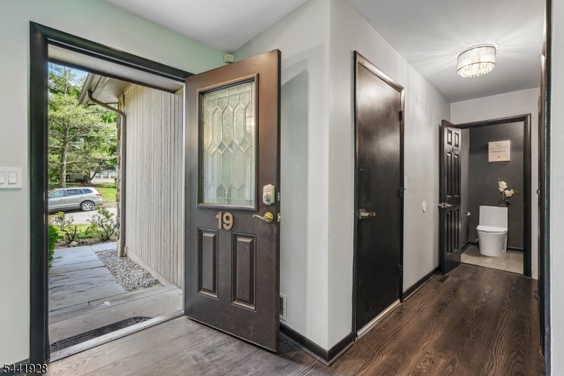 19 Cedarwood Property Photo 4