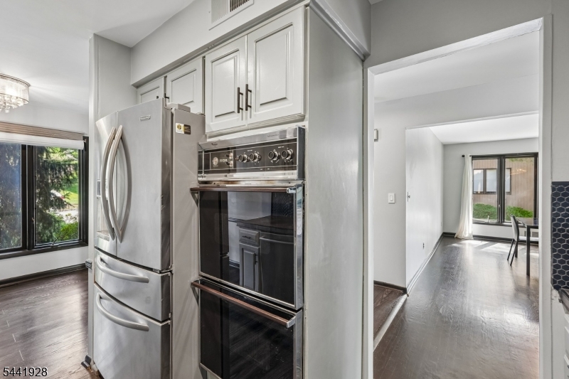 19 Cedarwood Property Photo 8