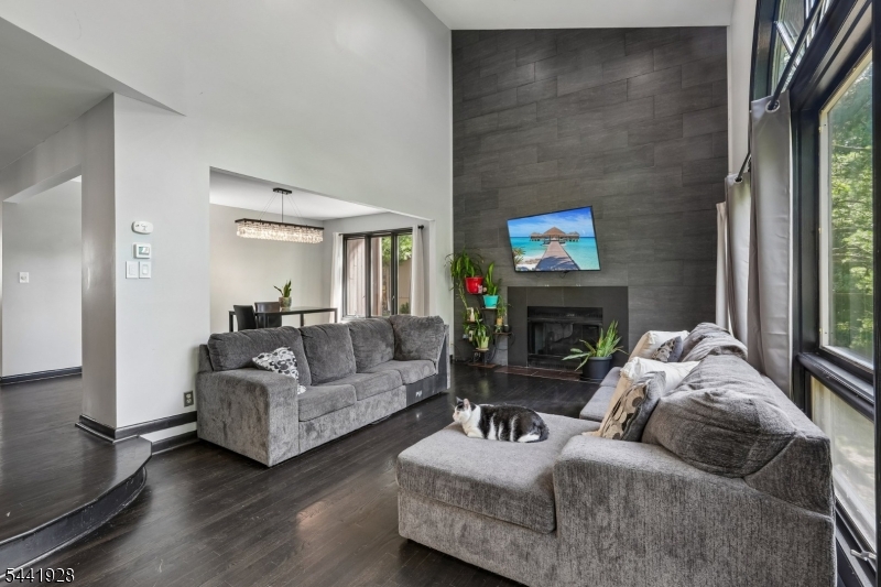 19 Cedarwood Property Photo 14