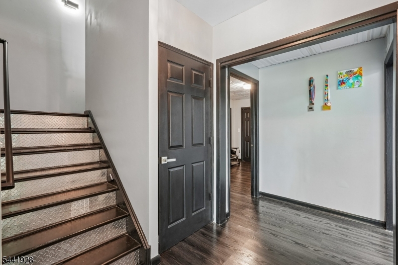 19 Cedarwood Property Photo 30