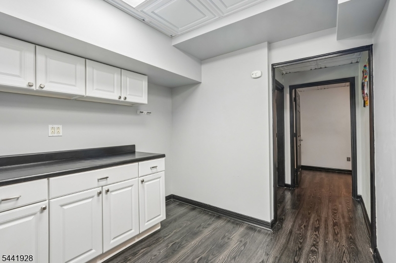 19 Cedarwood Property Photo 33