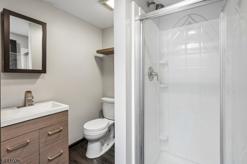 19 Cedarwood Property Photo 34