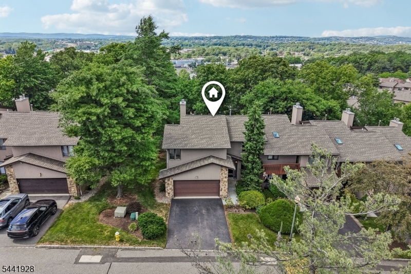 19 Cedarwood Property Photo 39
