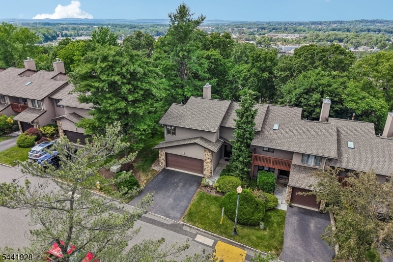 19 Cedarwood Property Photo 40