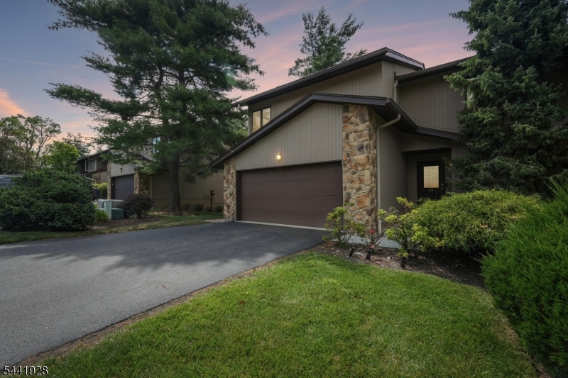 19 Cedarwood Property Photo 42
