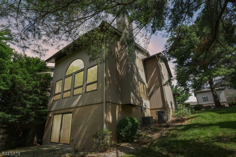 19 Cedarwood Property Photo 43