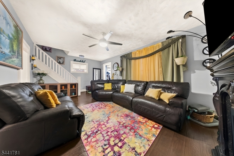 217 Sheridan Ave Property Photo 16