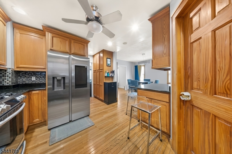 217 Sheridan Ave Property Photo 20