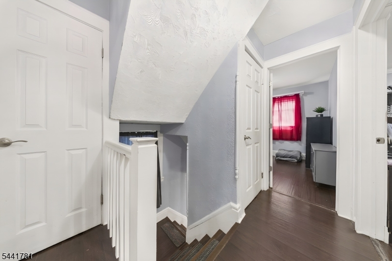 217 Sheridan Ave Property Photo 32