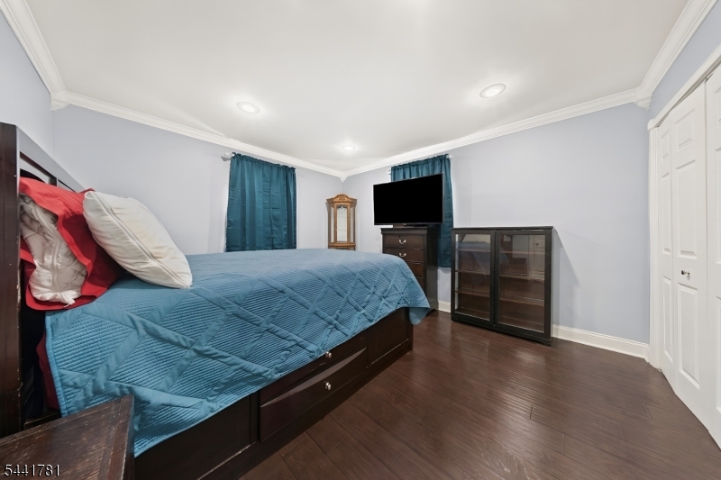 217 Sheridan Ave Property Photo 33