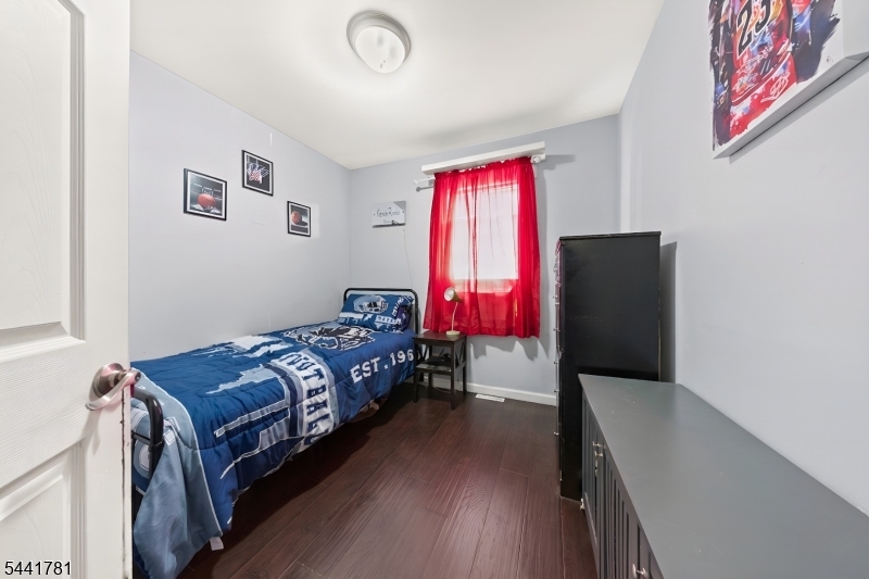 217 Sheridan Ave Property Photo 35
