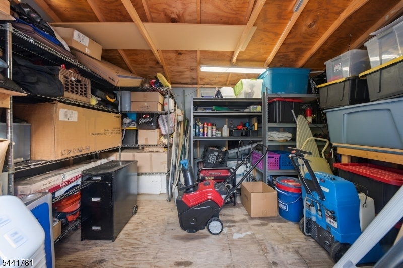 217 Sheridan Ave Property Photo 43