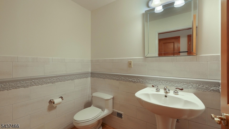 1700 Perrineville Rd Property Photo 21