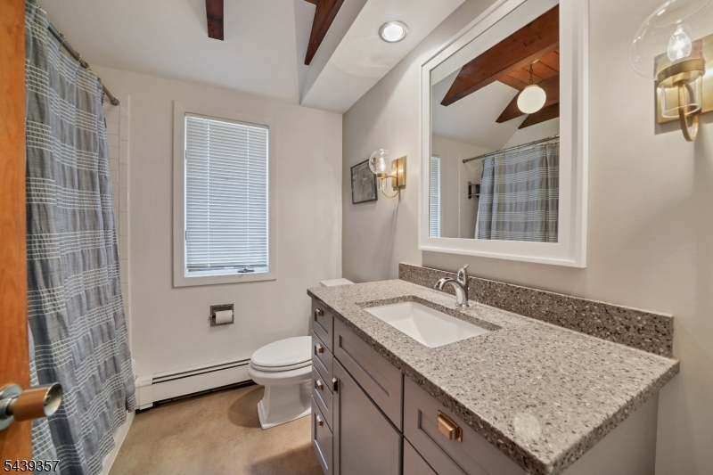 33 Dry Rd Property Photo 6