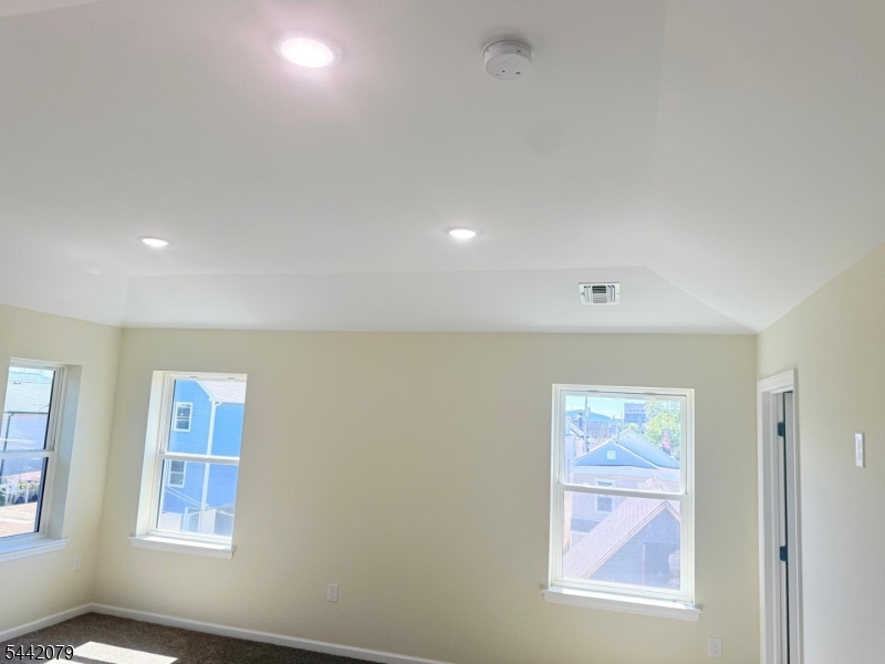 127 Jacques St Property Photo 11