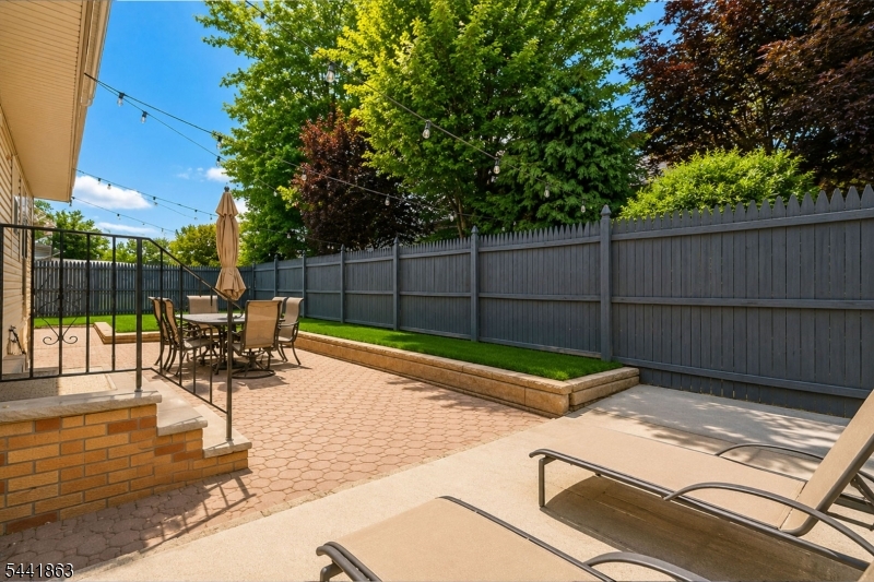 20 Cliff Ave Property Photo 7