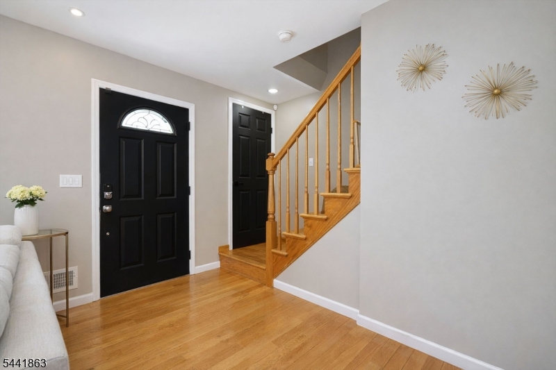 20 Cliff Ave Property Photo 14