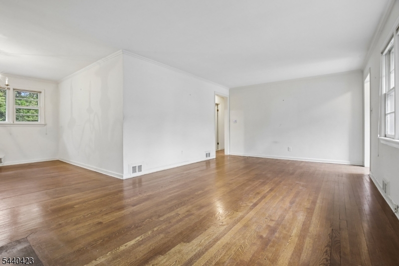 61 Samson Ave Property Photo 6