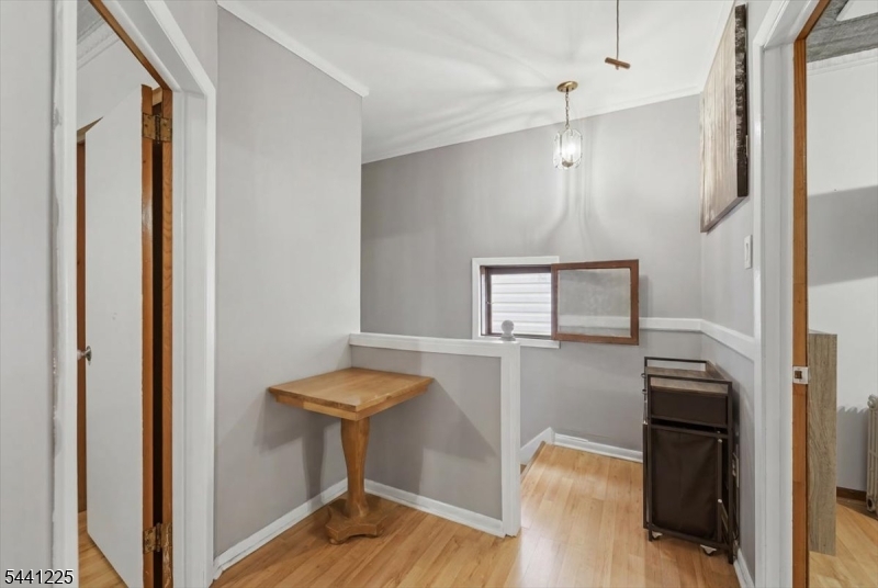30 Getty Ave Property Photo 15
