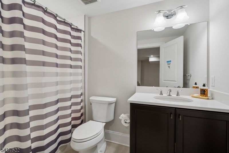 1 Beacon Pl Property Photo 34