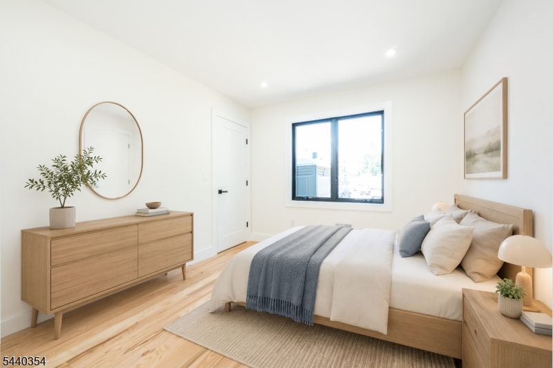 363 Park St Property Photo 12